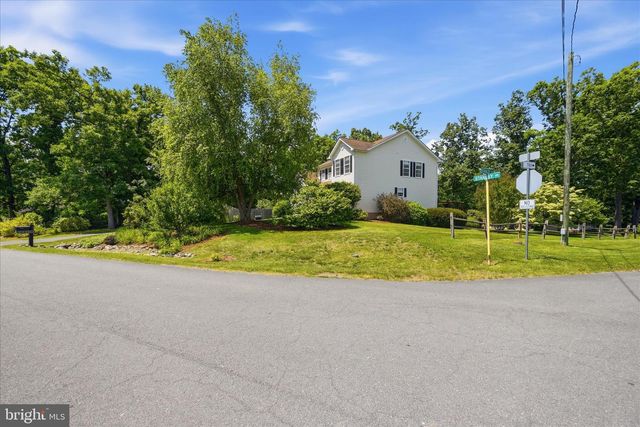 207 STANLEY DR, Winchester, VA 22602