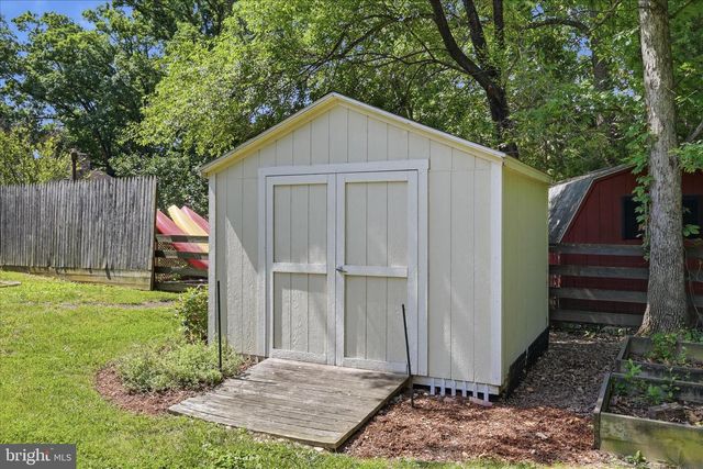 207 STANLEY DR, Winchester, VA 22602