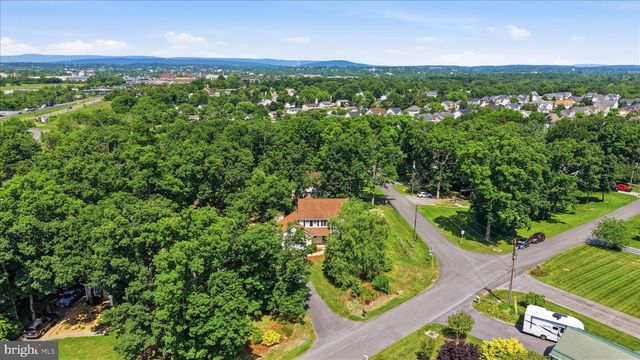 207 STANLEY DR, Winchester, VA 22602