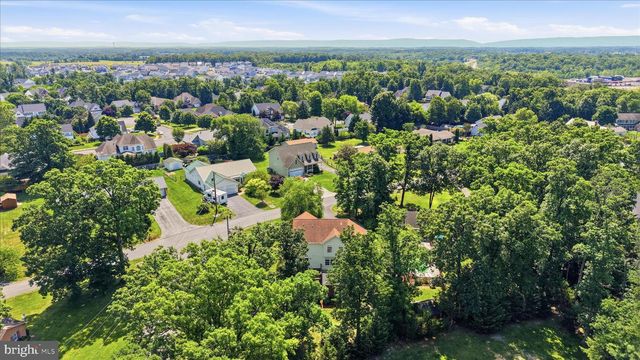 207 STANLEY DR, Winchester, VA 22602