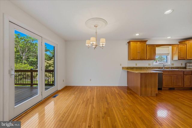 207 STANLEY DR, Winchester, VA 22602
