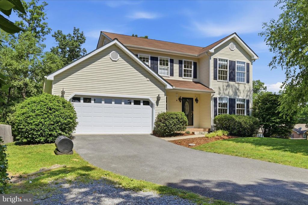 207 STANLEY DR, Winchester, VA 22602