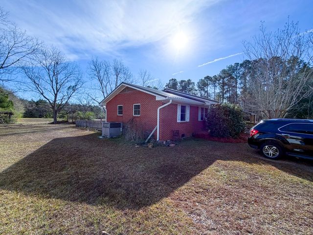 144 Leon Dr, Dothan, AL 36301