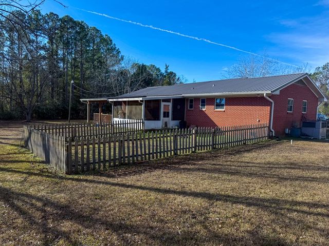 144 Leon Dr, Dothan, AL 36301