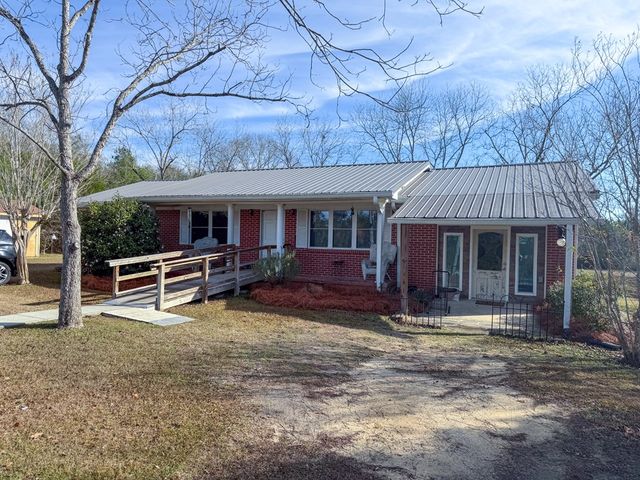 144 Leon Dr, Dothan, AL 36301