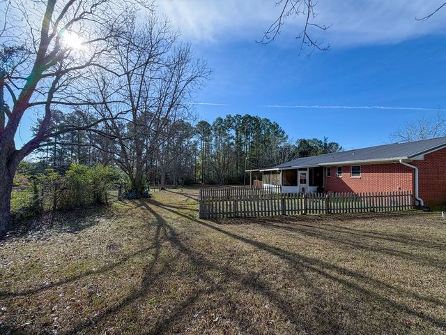 144 Leon Dr, Dothan, AL 36301