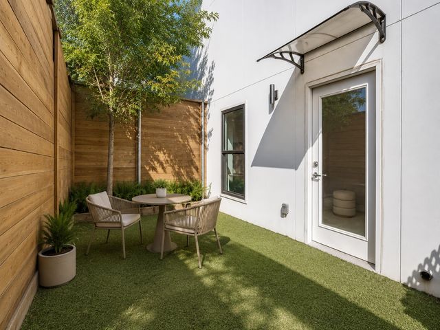 4227 Munger Avenue 101, Dallas, TX 75204