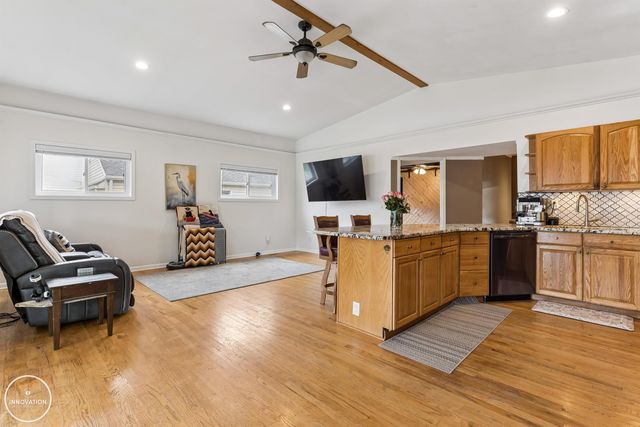 45590 Jefferson Avenue, Chesterfield Twp, MI 48047