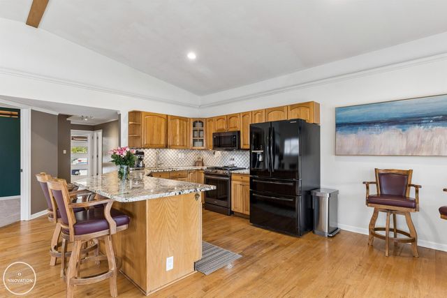 45590 Jefferson Avenue, Chesterfield Twp, MI 48047