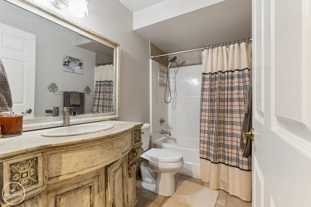 45590 Jefferson Avenue, Chesterfield Twp, MI 48047