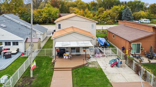 45590 Jefferson Avenue, Chesterfield Twp, MI 48047