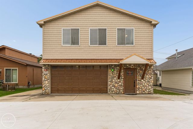 45590 Jefferson Avenue, Chesterfield Twp, MI 48047