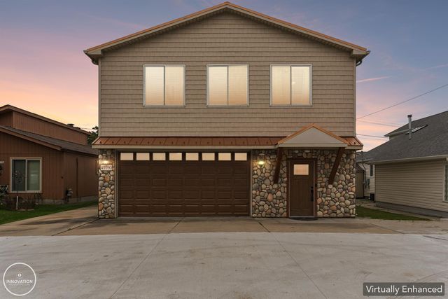 45590 Jefferson Avenue, Chesterfield Twp, MI 48047