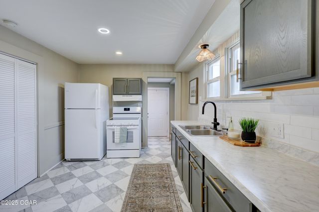 1831 Ohio Avenue, Joplin, MO 64804