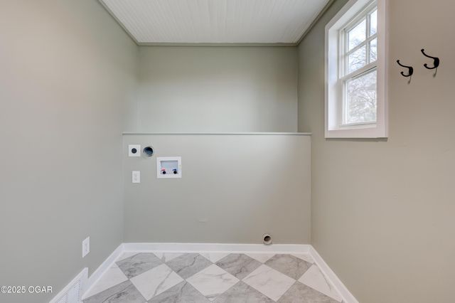 1831 Ohio Avenue, Joplin, MO 64804