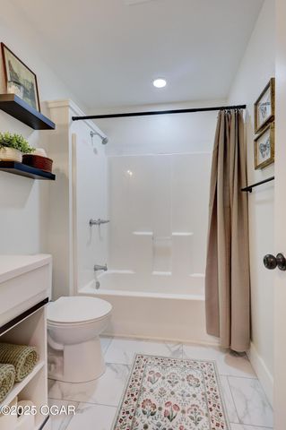 1831 Ohio Avenue, Joplin, MO 64804