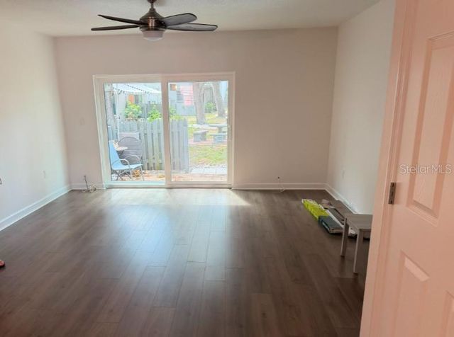 1134 RUE DES ROIS 1134, St Petersburg, FL 33707