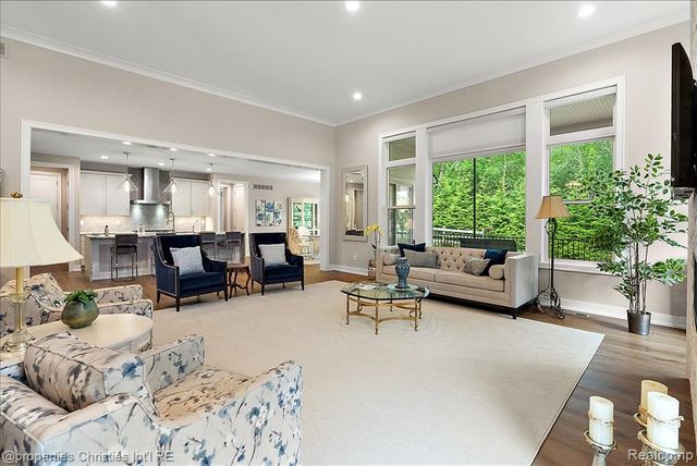 162 Timber Trace Lane, Bloomfield Hills, MI 48302
