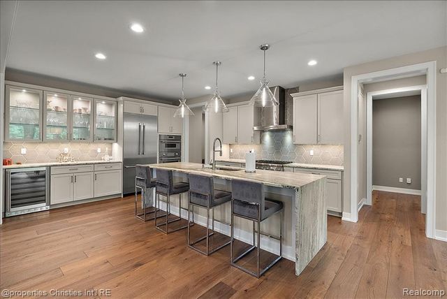 162 Timber Trace Lane, Bloomfield Hills, MI 48302