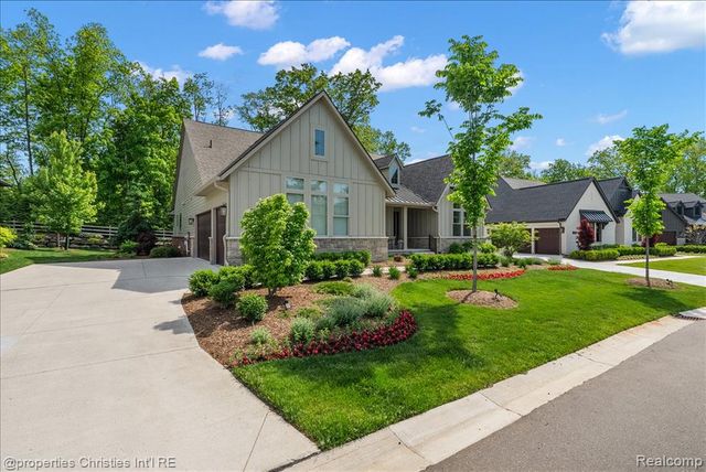 162 Timber Trace Lane, Bloomfield Hills, MI 48302