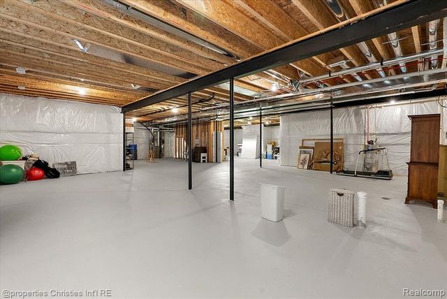 162 Timber Trace Lane, Bloomfield Hills, MI 48302