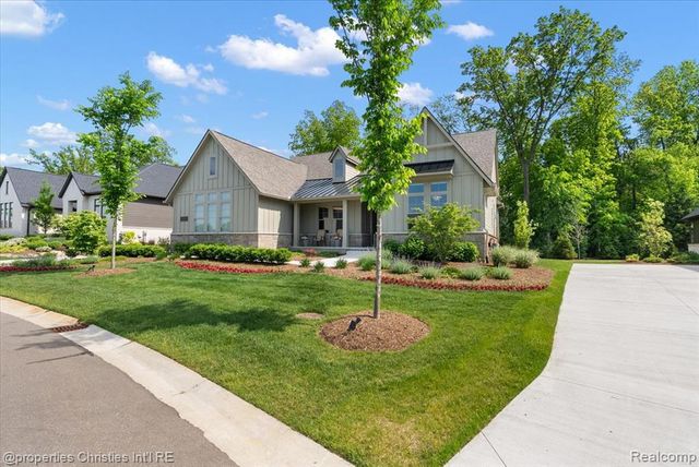 162 Timber Trace Lane, Bloomfield Hills, MI 48302