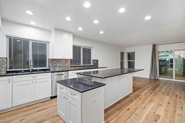 1065 S Hanlon Way, Anaheim Hills, CA 92808