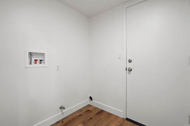 1065 S Hanlon Way, Anaheim Hills, CA 92808