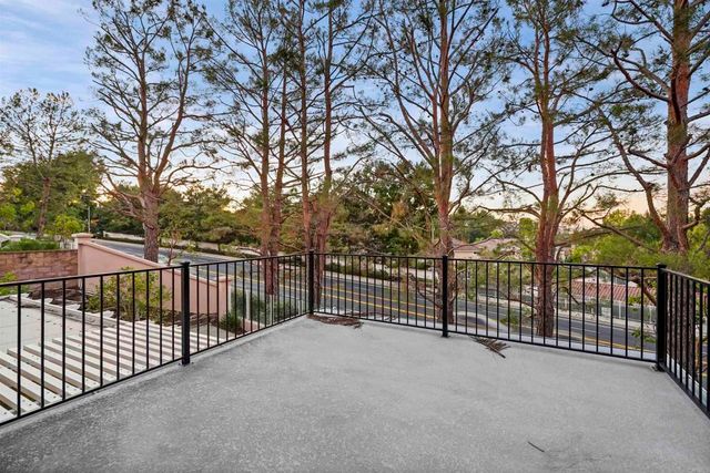 1065 S Hanlon Way, Anaheim Hills, CA 92808