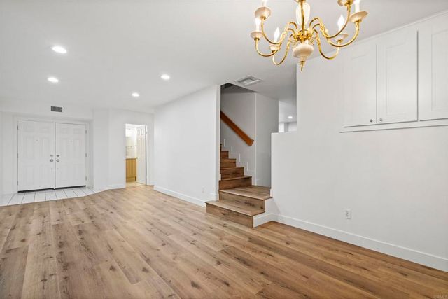 1065 S Hanlon Way, Anaheim Hills, CA 92808