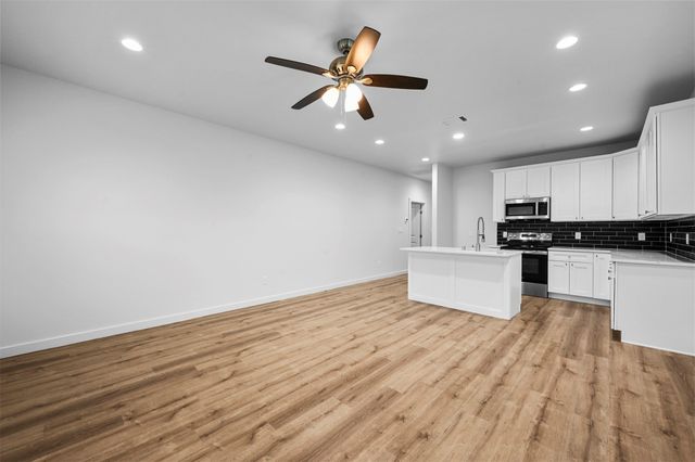 918 W Ford Street, Denison, TX 75020