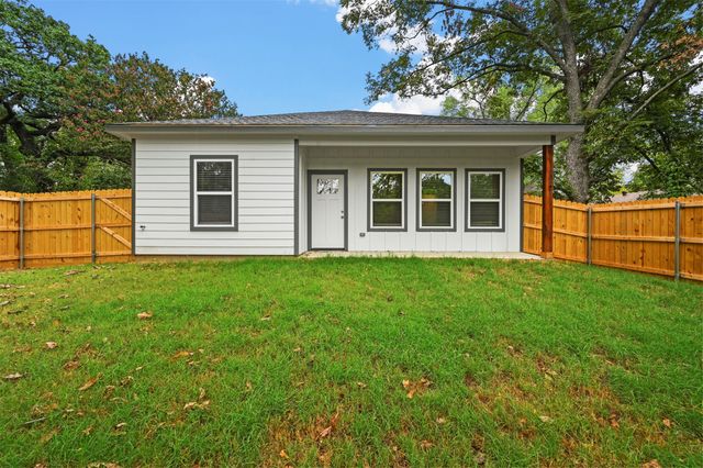 918 W Ford Street, Denison, TX 75020