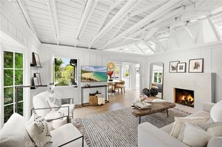 592 Bluebird Canyon Drive, Laguna Beach, CA 92651