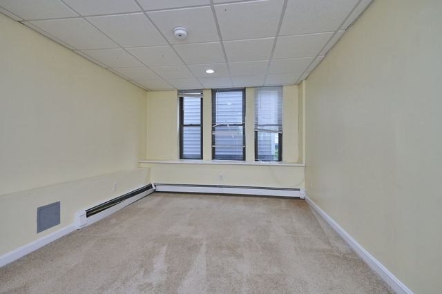 7 Lothian Rd B, Boston, MA 02135