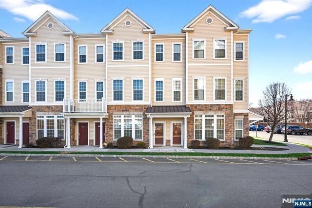 22 Wisteria Lane 1411, Garfield, NJ 07026