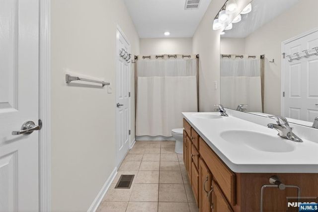 22 Wisteria Lane 1411, Garfield, NJ 07026