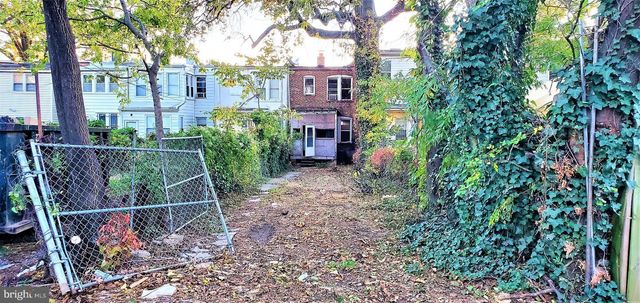 1264 NEAL ST NE, Washington, DC 20002