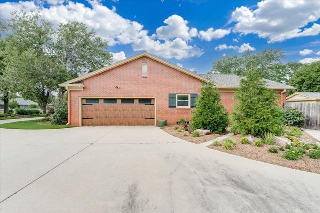 122 S Ridgecrest, Wichita, KS 67218