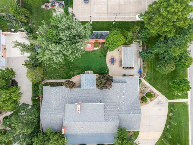 122 S Ridgecrest, Wichita, KS 67218