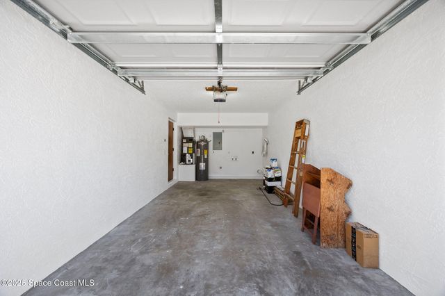 608 Cedar Side Circle NE, Palm Bay, FL 32905