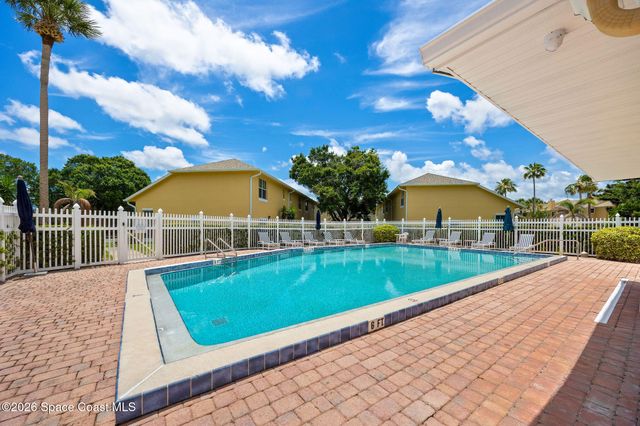 608 Cedar Side Circle NE, Palm Bay, FL 32905