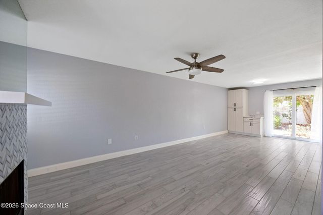 608 Cedar Side Circle NE, Palm Bay, FL 32905