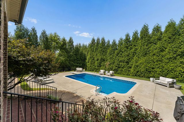 1255 Plantation Blvd, Gallatin, TN 37066