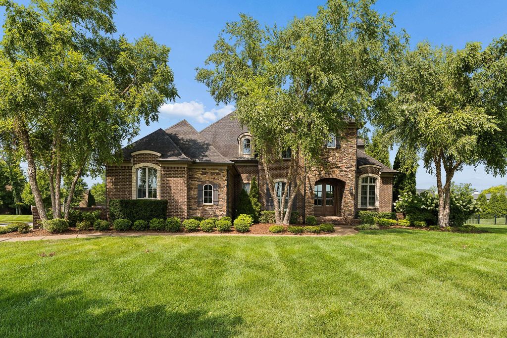 1255 Plantation Blvd, Gallatin, TN 37066