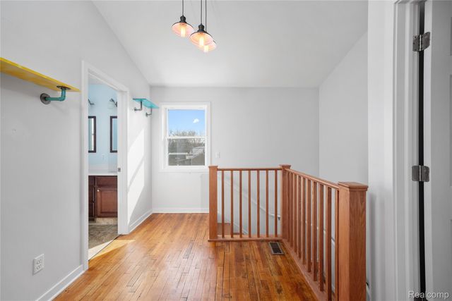 34676 Pinetree Street, Livonia, MI 48150