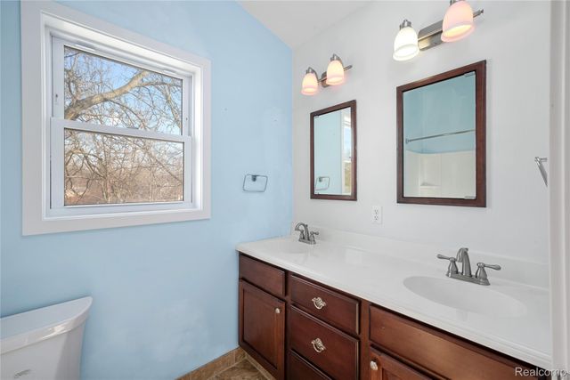 34676 Pinetree Street, Livonia, MI 48150