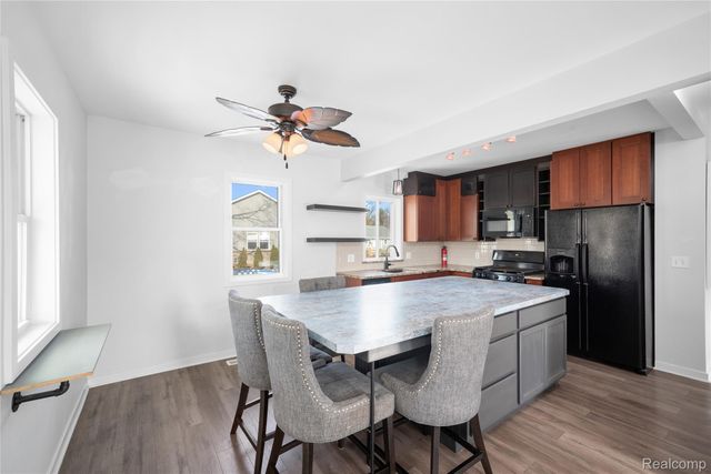 34676 Pinetree Street, Livonia, MI 48150