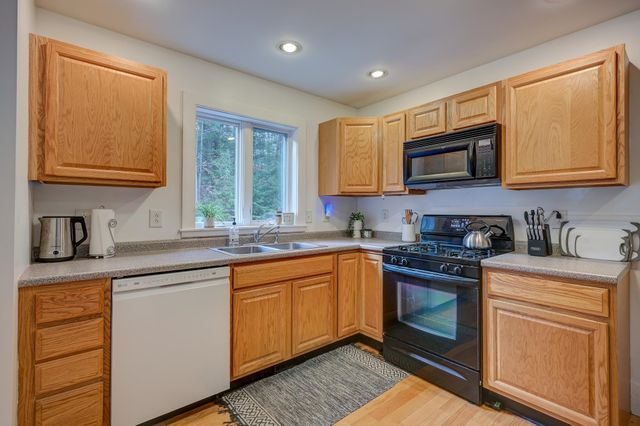 2280 West Side Road, Conway, NH 03860