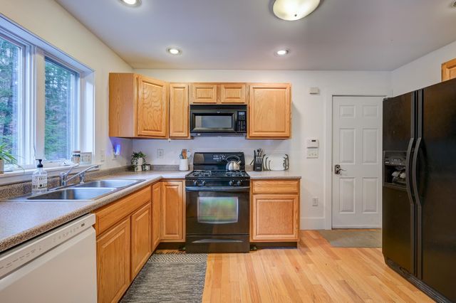 2280 West Side Road, Conway, NH 03860