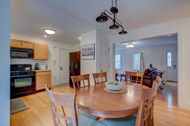 2280 West Side Road, Conway, NH 03860